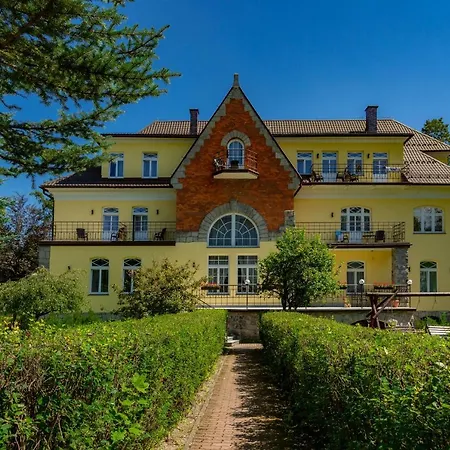 Konukevi Halny 2*